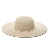 Sombrero de paja color beige con ala ancha y copa redonda.