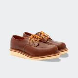 Zapato acordonado Red Wing Classic Oxford color marrón rojizo con suela clara.