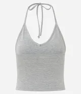 Musculosa corta de algodón color gris, con escote halter y espalda descubierta.