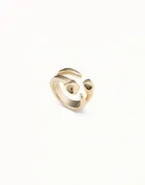 Anillo abierto plateado con dos pequeñas cabezas de clavo.