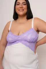Babydoll blanco con corpiño de puntilla elastizada color celeste y breteles elásticos regulables.