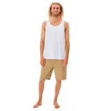 Musculosa blanca de algodón, corte recto, con cuello redondo y un bolsillo pequeño en el pecho.