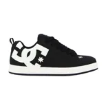 Championes de skate DC modelo Court Graffik, color negro con detalles en gris oscuro y suela roja. Presentan el logo de la marca en el lateral y un diseño robusto con cordones.