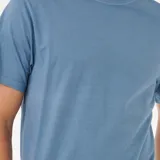 Remera de manga corta Rip Curl modelo Plain Wash Tee, color azul con efecto lavado, cuello redondo y corte clásico.