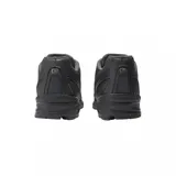 Zapatilla deportiva New Balance modelo 740, color negro, con detalles en gris plateado en el logo 'N' lateral y tecnología de amortiguación ABZORB visible en la entresuela.