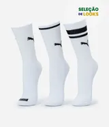 Kit de tres pares de medias deportivas Puma de caña larga, confeccionadas en tejido de algodón. Presentan diseño en color blanco con logo de la marca y detalles de rayas negras en la parte superior.