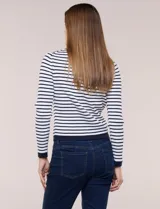 Cardigan de punto acanalado con diseño marinero de rayas horizontales, cuello polo, cierre frontal de botones y bolsillos en el pecho.