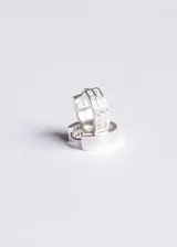 Par de aros tipo huggies de plata 925 con doble carril de circonias.