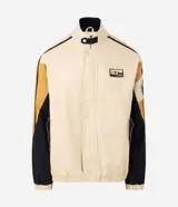 Campera de sarga Blue Steel para hombre, con diseño de bloques de color en tonos beige, negro y mostaza. Cuenta con cuello alto, cierre frontal y bolsillos funcionales.