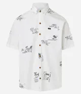 Camisa masculina de tricolina, corte relaxed, manga corta, cuello inglés, abotonada y con estampado minimalista de palmeras e islas.