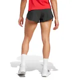 Short deportivo Adidas modelo Adizero, color negro, con cintura elástica y logo de la marca estampado en contraste en la parte inferior.