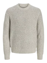 Sweater de punto con cuello redondo y manga larga, de calce holgado. Presenta textura acanalada y puños elásticos, confeccionado en un tejido melange de tono claro.