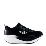 Championes deportivos Umbro Belmo de hombre, color negro con suela blanca alta y amortiguada. Logo de la marca en el lateral en color blanco.