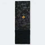 Braga de cuello polar multifuncional Buff, color negro, con forro polar acolchado y etiqueta de marca amarilla.