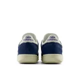 Championes New Balance modelo CT500CD, color azul marino con detalles en blanco.
