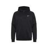 Buzo con capucha Nike Therma-Fit de color negro, confeccionado en tejido fleece suave. Presenta un diseño de mangas raglán, bolsillo frontal tipo canguro, un bolsillo adicional con cierre en la manga izquierda y el logo Swoosh de Nike bordado en blanco en el pecho.