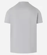 Remera básica de corte slim para hombre, confeccionada en suave algodón peruano. Presenta cuello redondo y mangas cortas, con un diseño liso y versátil.