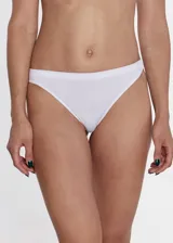 Bombacha tipo colaless de microfibra con diseño sin costuras y forro interior de algodón.