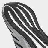 Championes de running Adidas modelo Response 2, color negro con detalles en blanco. Presentan un diseño con exterior de malla transpirable, mediasuela Cloudfoam+ para mayor amortiguación y suela de caucho para tracción.