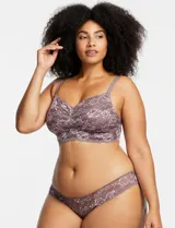 Soutien bralette de encaje floral color beige, con micro tul y breteles regulables.