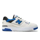 Championes New Balance 550 unisex, color blanco con detalles en azul y negro.