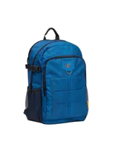 Mochila Caterpillar modelo Barry Backpack color azul, con diseño estampado geométrico sutil. Cuenta con compartimento principal amplio, bolsillo frontal con organizador, bolsillos laterales de malla, correas laterales de compresión y logo de la marca en el frente.