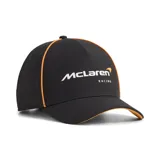 Gorra tipo baseball negra con detalles en color naranja, presenta el logo de McLaren Racing bordado en el frente.