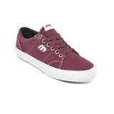 Championes Etnies Kayson negros con logo blanco en el lateral.