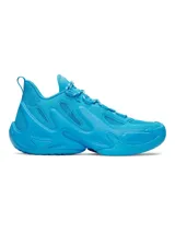 Championes de básquetbol Under Armour Curry 13, color azul vibrante. Presentan un diseño técnico con parte superior textil y ventanas moldeadas para mayor transpirabilidad, entresuela con tecnología de amortiguación para retorno de energía y suela exterior UA Flow para tracción superior en la cancha.