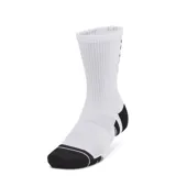 Pack de tres pares de medias deportivas Under Armour Performance Tech, color blanco con detalles en negro.