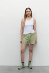 Short de pijama color rosa, de algodón con cordones y elástico en la cintura.