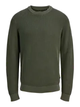 Sweater de punto plano color verde militar, con cuello redondo, mangas largas y puños acanalados. Presenta un diseño clásico de calce relajado.