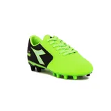 Championes de fútbol Diadora Striker Ii Md Teen, color verde neón con detalles en negro.