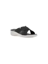 Sandalias de mujer Hush Puppies modelo Nerio, color negro, con capellada textil de tiras cruzadas y suela de poliuretano blanca.