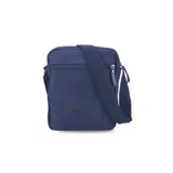 Morral bandolera de tela canvas color marrón con correa regulable. Tiene un bolsillo frontal con cierre, apertura superior con cierre, bolsillos internos y un bolsillo trasero con cierre.