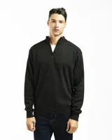 Sweater negro de punto con cuello alto y cierre de media cremallera.