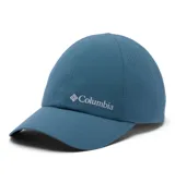 Gorra técnica azul con perforaciones láser transpirables y visera curvada. Incorpora tecnologías Omni-Shield y Omni-Wick para repeler líquidos y absorber el sudor, con cierre posterior ajustable de velcro.