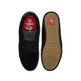 Zapatillas éS Accel Slim blancas de cuero con detalles en verde en el logo y el talón.