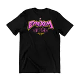 Remera negra 100% algodón con estampado gráfico estilo graffiti en la espalda que incluye la marca, una patineta y texto.
