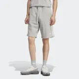 Short Adidas Adicolor con tejido French terry, color gris con tres rayas blancas a los lados y logo bordado.