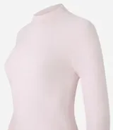 Blusa femenina de chenille color marrón con cuello alto y mangas largas.
