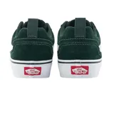 Championes urbanos Vans Filmore de lona y gamuza verde oscuro, con la clásica franja lateral Sidestripe en blanco, cordones blancos y suela de goma blanca con banda negra.