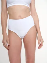 Bombacha tiro alto color blanco.