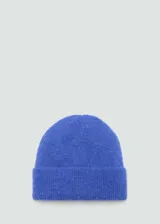 Gorro tipo beanie de tejido de punto con textura suave y borde doblado.