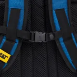Mochila Caterpillar color azul con patrón geométrico sutil. Presenta un compartimento principal amplio con correas de compresión laterales, bolsillo trasero acolchado para portátil, panel trasero y correas de hombro acolchadas de malla transpirable, y bolsillo frontal con organizador y presilla para llavero.