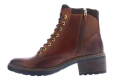 Bota de mujer Freeway de estilo militar, color camel/marrón claro, caña media y cordones. Presenta un taco grueso y suela con relieve.