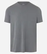 Remera masculina azul marino, de manga corta y cuello redondo, confeccionada en modal con un corte holgado para mayor comodidad.