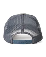 Gorra trucker Goorin Bros modelo Silver Fox de color gris con visera curva y malla trasera. Cuenta con un parche frontal bordado con la ilustración de un zorro y la leyenda 'Silver Fox'.