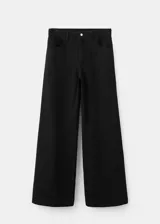 Jeans de corte recto y tiro medio-alto, color negro, confeccionados 100% en algodón.