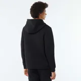 Buzo negro con capucha, cierre frontal con cremallera y mangas largas. El cuerpo es acolchado y las mangas son de tejido liso.